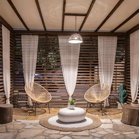 Mon Repo Secret 4* Laganász