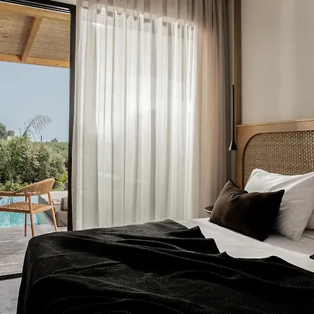 Mon Repo Secret 4* Laganász